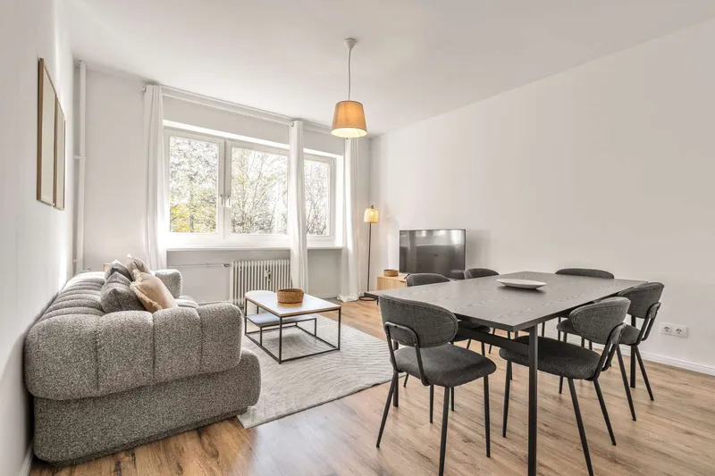 Wunderschöne 3-Zimmer-Wohnung in Schöneberg - voll möbliert — photo 1